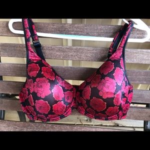 Playtex Bra.  40DD Underwire